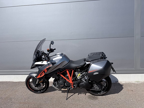 KTM 1290 Super Duke GT GR 3 of 8