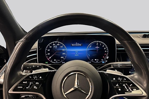 Mercedes-Benz E300 de 10 of 22