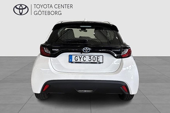 Toyota Yaris 5 of 11