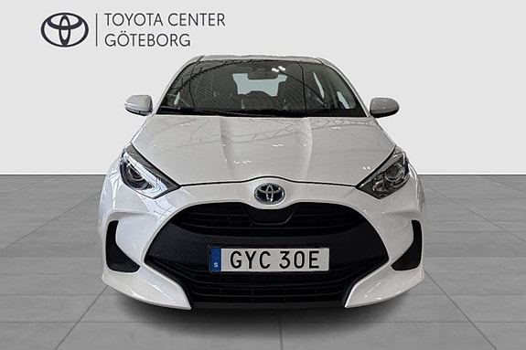 Toyota Yaris 6 of 11