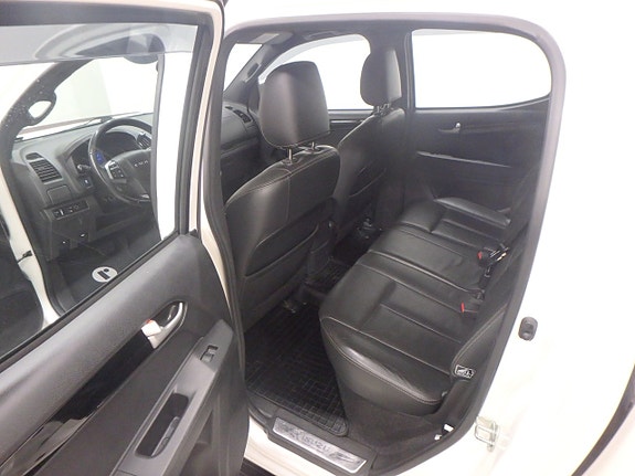Isuzu D-max 12 of 21