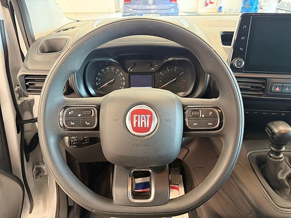 Fiat Doblo 20 of 23