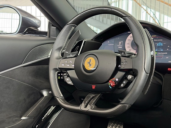 Ferrari Roma Spider 17 of 24