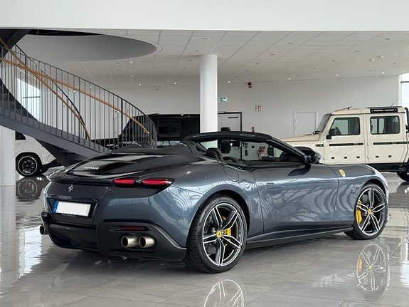Ferrari Roma Spider 4 of 24