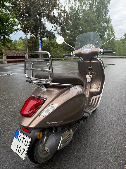 Piaggio Vespa Primavera 50cc /Fint skick/ 4-takt 3 of 12