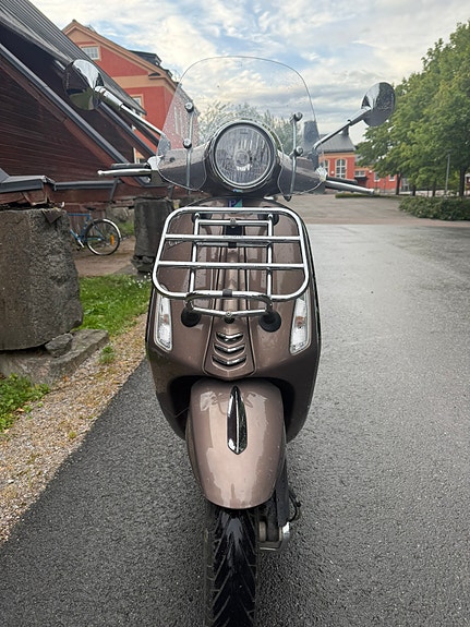 Piaggio Vespa Primavera 50cc /Fint skick/ 4-takt 5 of 12