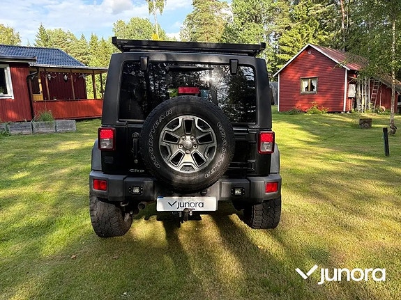 Jeep Wrangler Unlimited 3 of 10