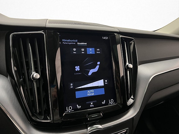 Volvo XC60 20 of 30