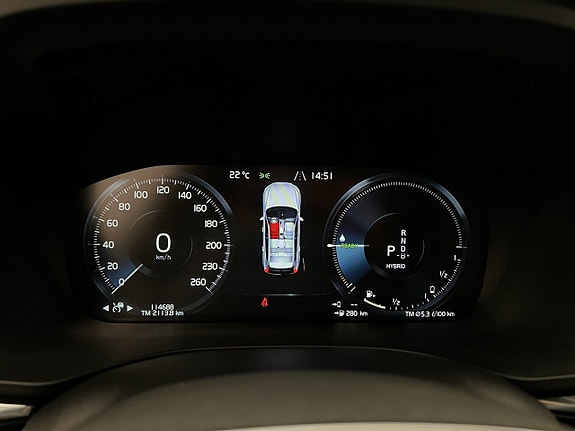 Volvo XC60 16 of 30