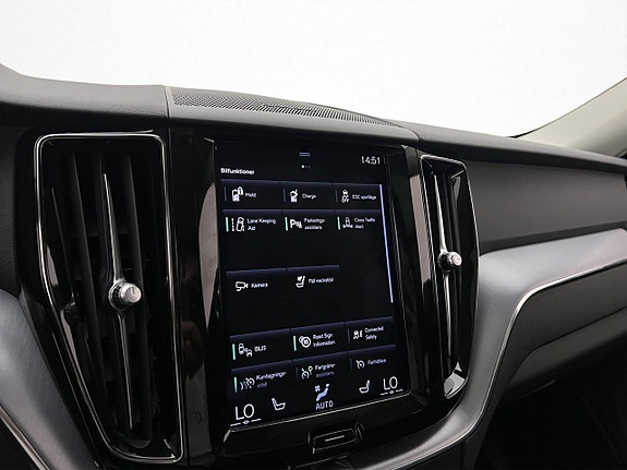 Volvo XC60 22 of 30