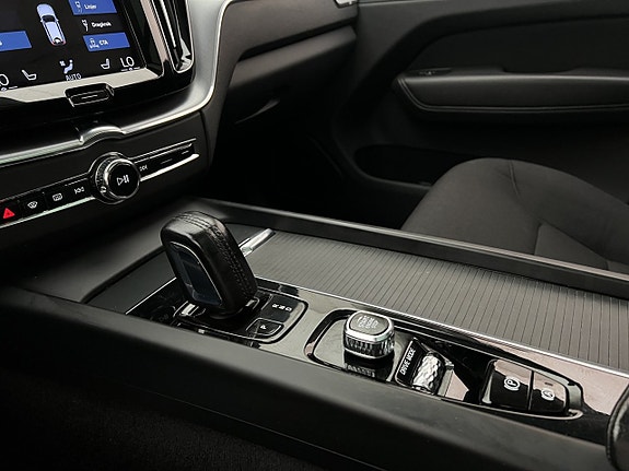 Volvo XC60 26 of 30