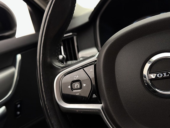 Volvo V90 13 of 30