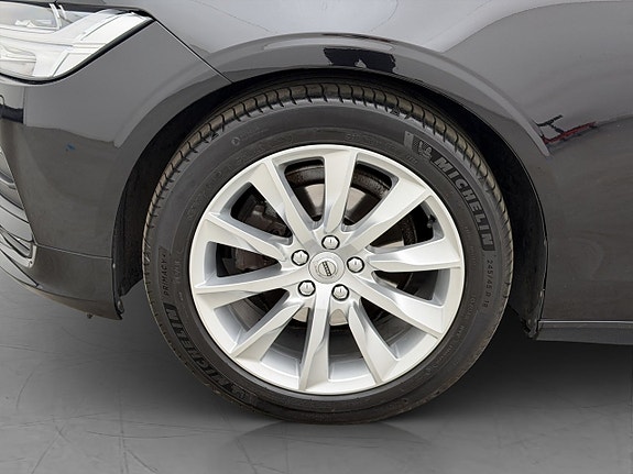 Volvo V90 30 of 30