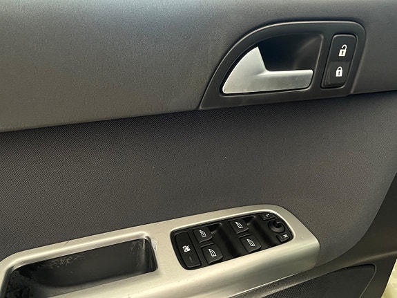 Volvo V50 7 of 21