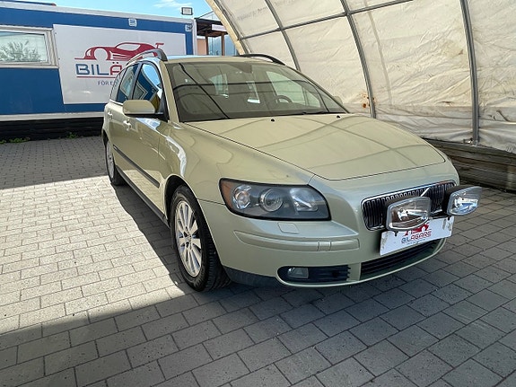 Volvo V50 5 of 21