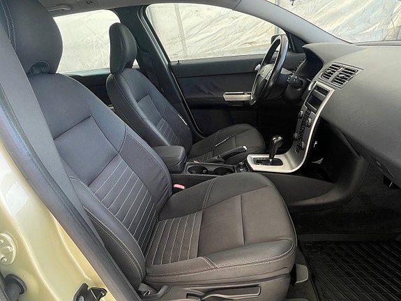 Volvo V50 12 of 21