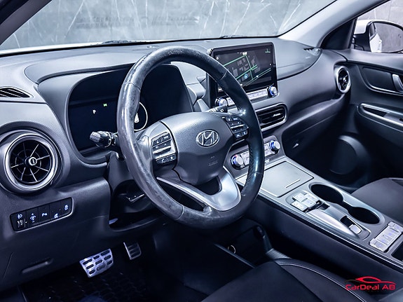 Hyundai Kona 12 of 30
