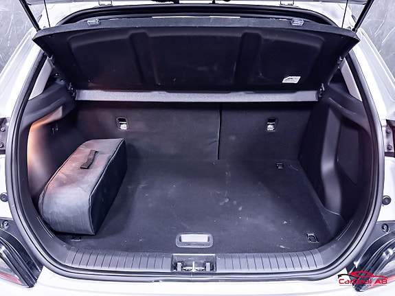 Hyundai Kona 17 of 30