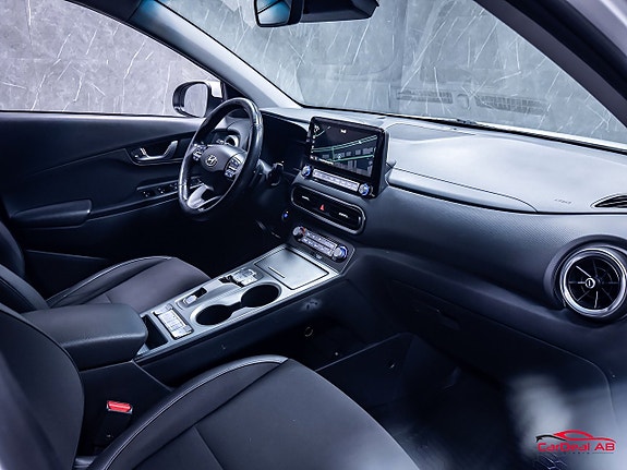 Hyundai Kona 14 of 30