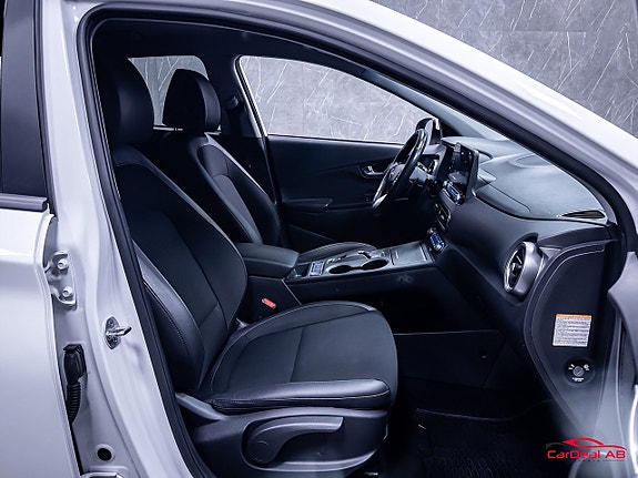 Hyundai Kona 15 of 30