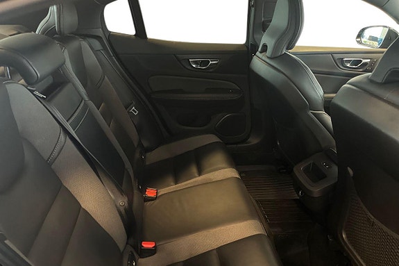 Volvo S60 25 of 30