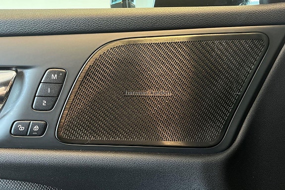 Volvo S60 23 of 30