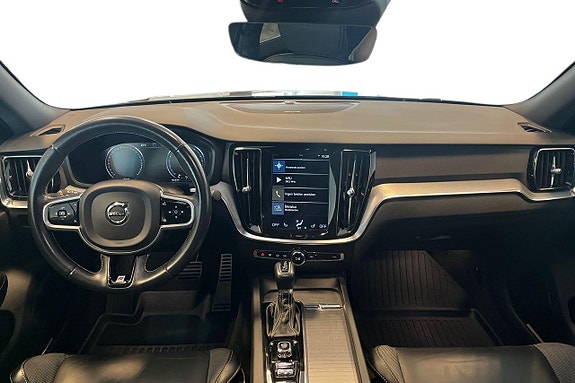 Volvo S60 13 of 30