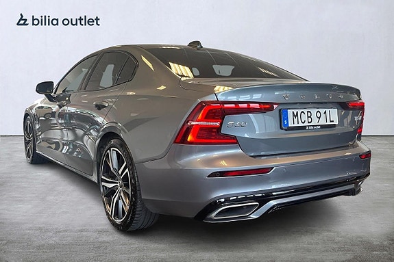 Volvo S60 4 of 30