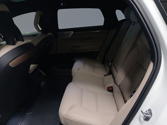 Volvo ES90 9 of 18