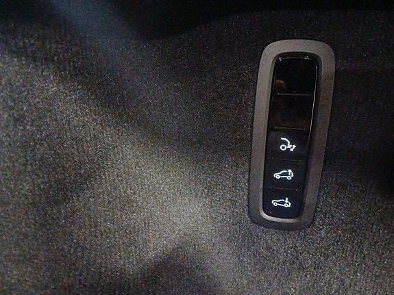 Volvo ES90 12 of 18