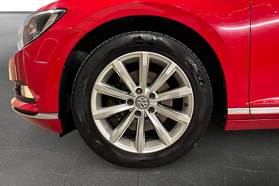 Volkswagen Passat 18 of 19
