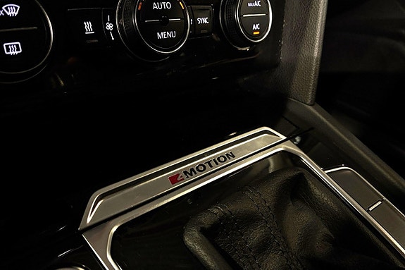 Volkswagen Passat 13 of 19