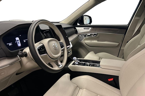 Volvo XC90 22 of 30