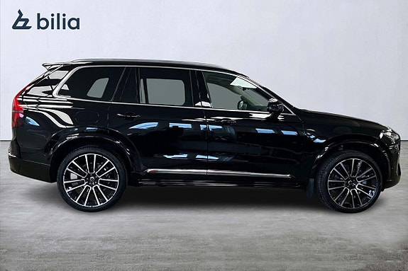 Volvo XC90 8 of 30