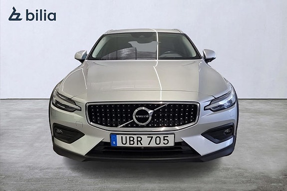 Volvo V60 Cross Country 6 of 22