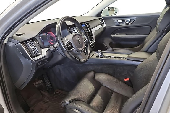 Volvo V60 Cross Country 14 of 22