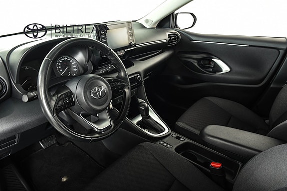 Toyota Yaris 14 of 17