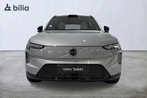 Volvo EX90 6 of 23