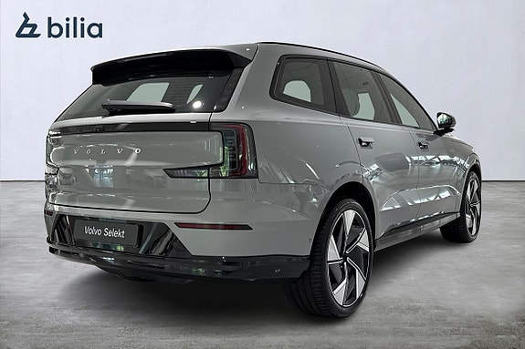 Volvo EX90 19 of 23