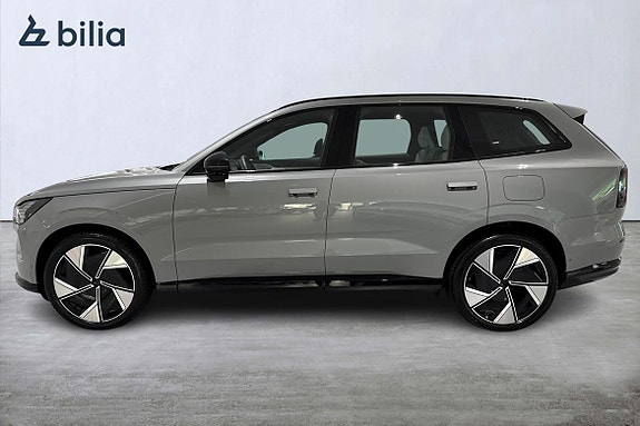 Volvo EX90 3 of 23