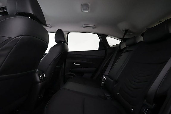 Hyundai Tucson 10 of 17