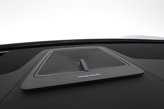 Polestar 4 15 of 18