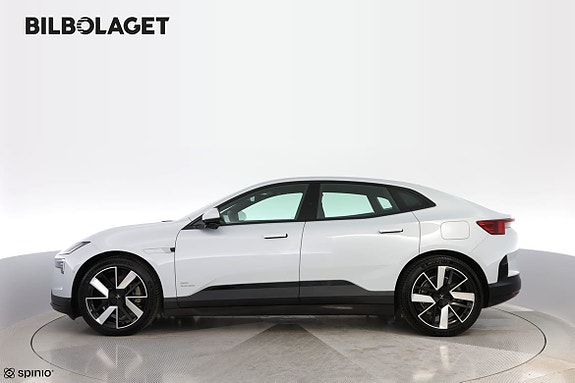 Polestar 4 2 of 18