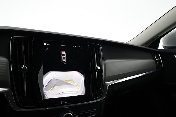 Volvo V90 13 of 17