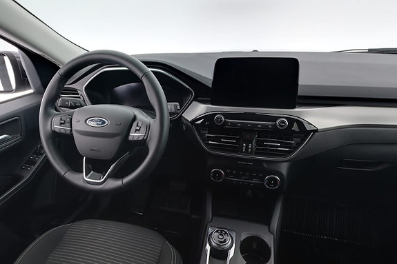 Ford Kuga 8 of 17