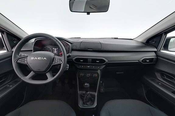 Dacia Sandero 7 of 14
