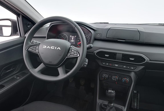 Dacia Sandero 8 of 14
