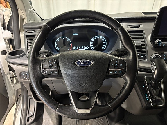 Ford Transit Custom 15 of 27
