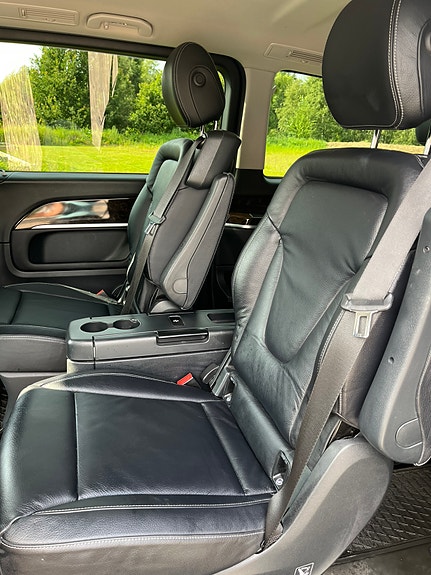 Mercedes-Benz V250 d 7 of 10
