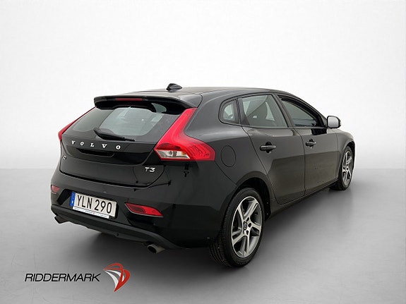 Volvo V40 8 of 28